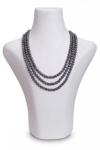 how to wear pearls
