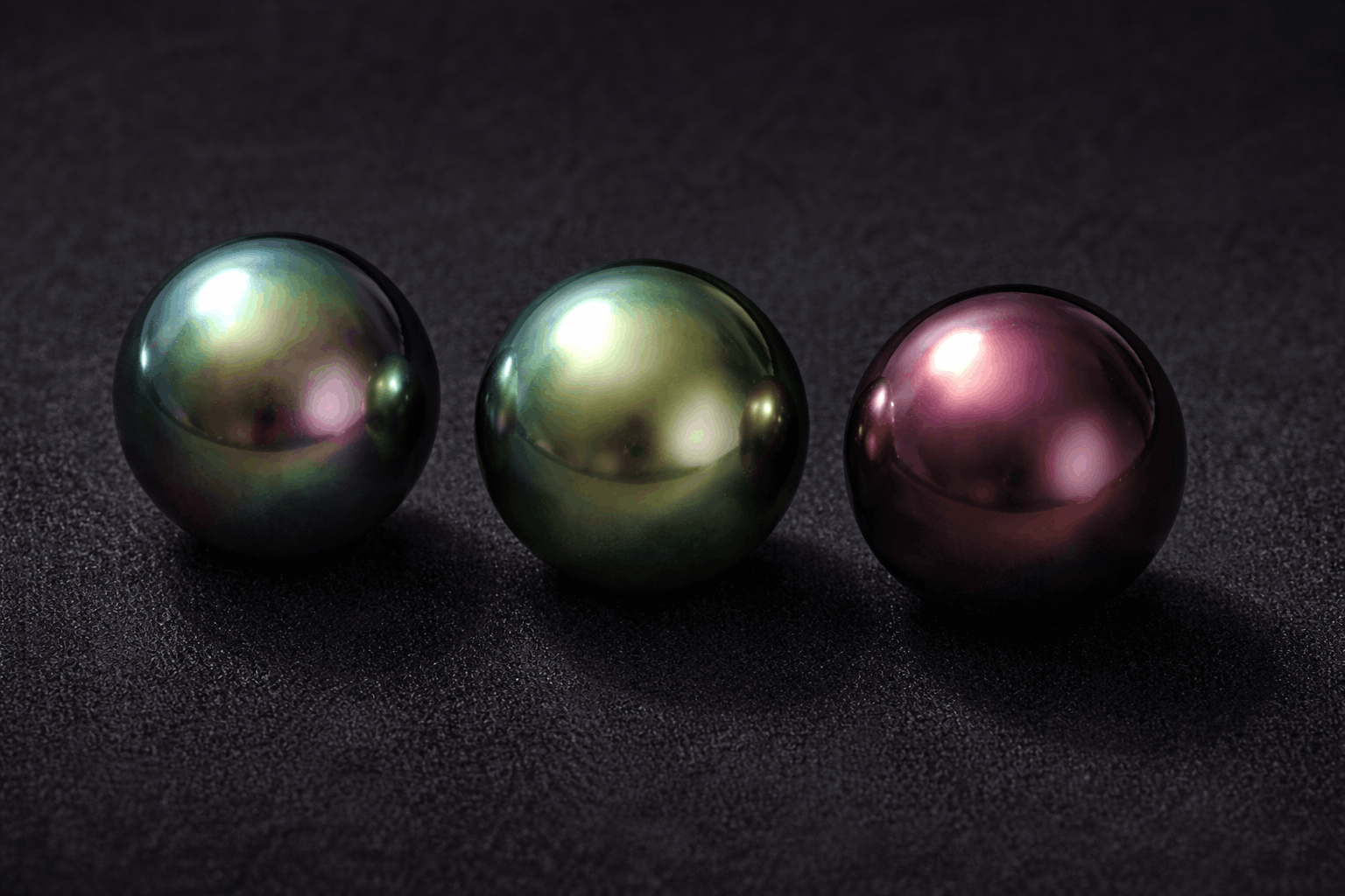 pearlsonly-blog-107-image-5-pearl - Overtone Colors That Matter - black pearl tahitian earrings - pearlsonly